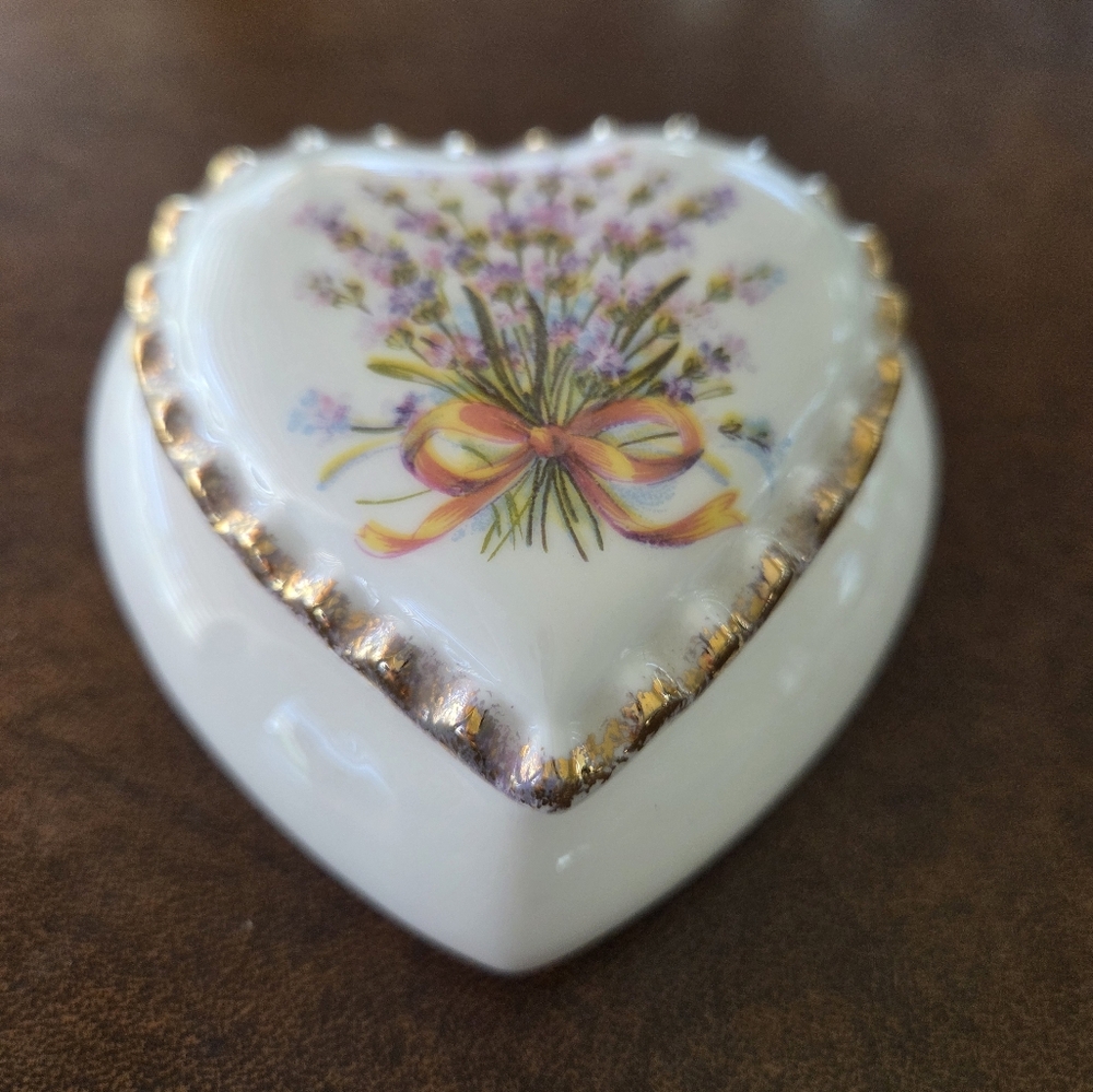 Vintage Bone China Heart Trinket Box With Lavender Made By Flambro